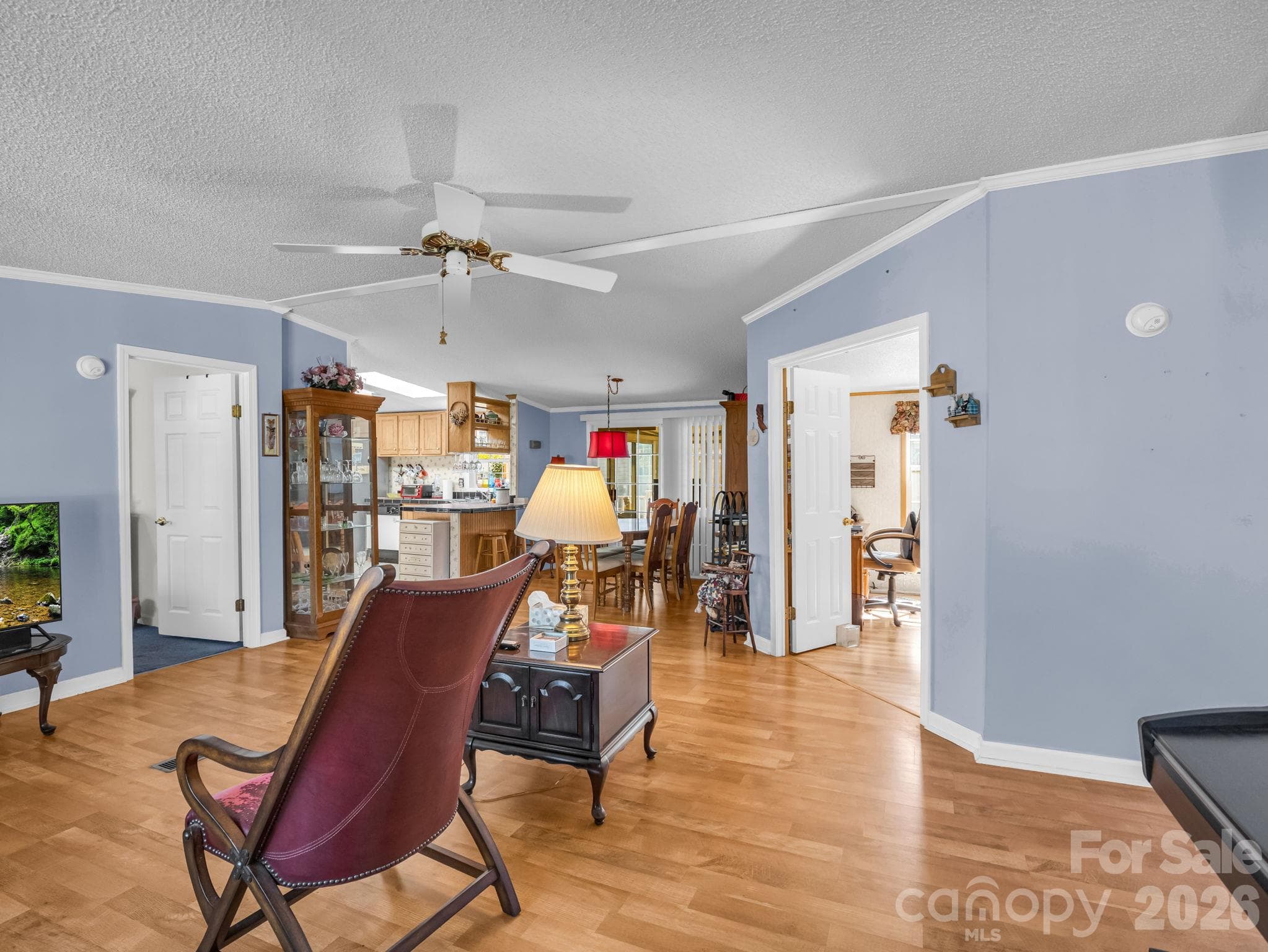 Single Family Residence at 528 Riverwind Drive, Hendersonville, photo 10 of 46