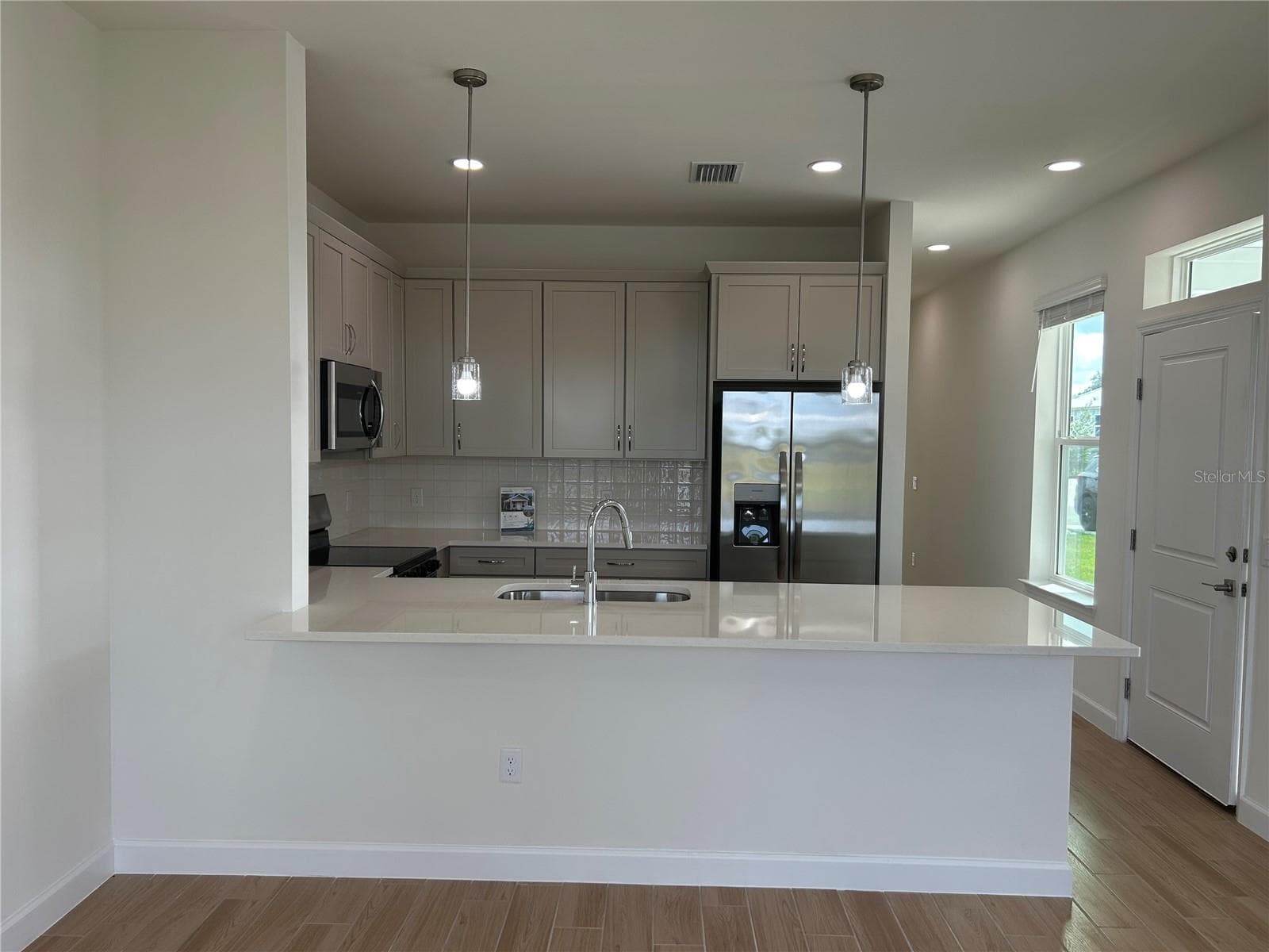 Single Family Residence at 12034 LAKESHORE WAY, OXFORD, photo 4 of 7