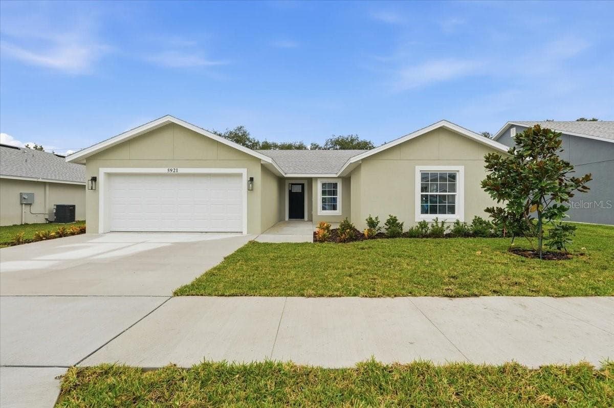 Single Family Residence at 5992 TEAL TRL, LAKELAND, photo 2 of 18