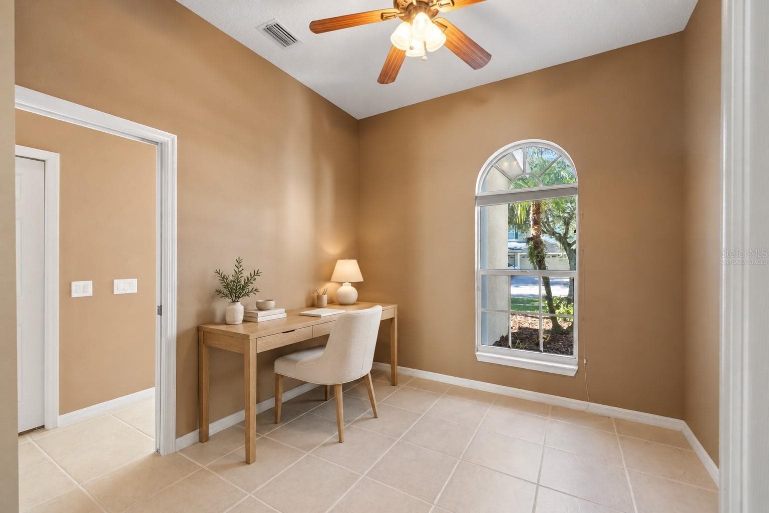 Virtually Staged - 17353 EMERALD CHASE DR, TAMPA