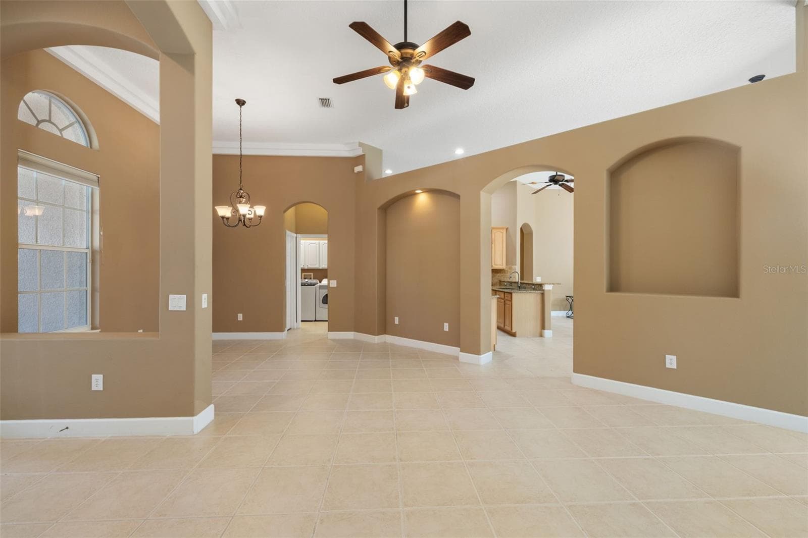 Single Family Residence at 17353 EMERALD CHASE DR, TAMPA, photo 17 of 64
