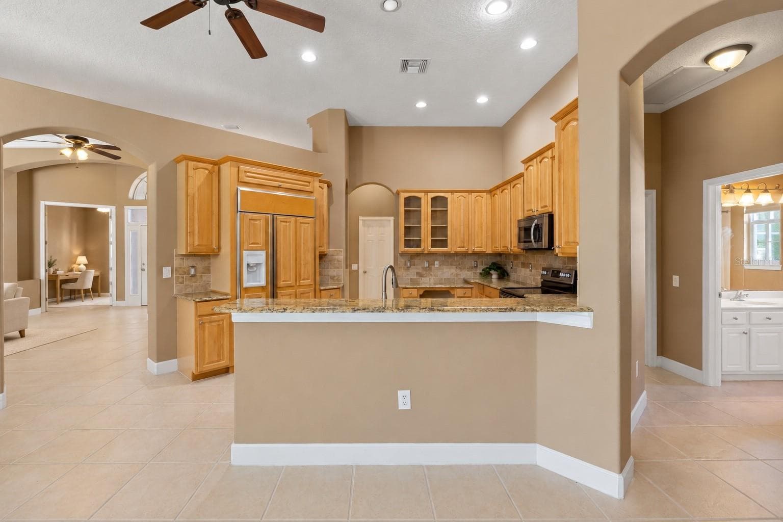 Single Family Residence at 17353 EMERALD CHASE DR, TAMPA, photo 29 of 64