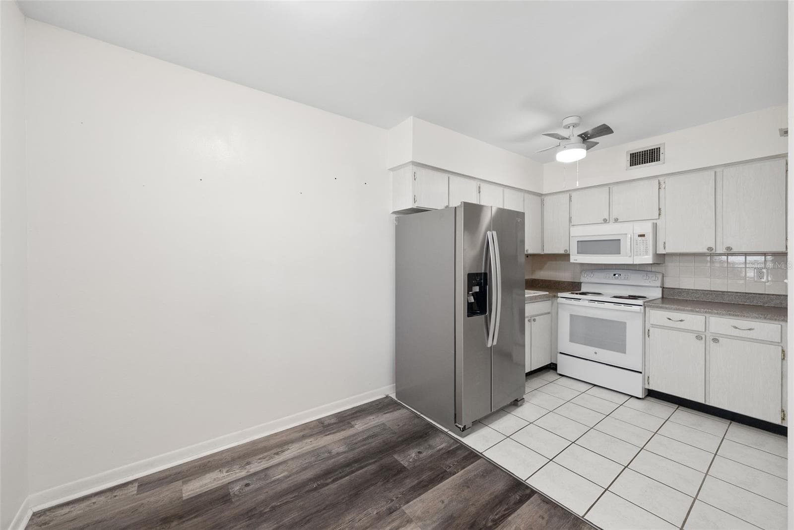 Villa at 13940 ANONA HEIGHTS DR #113, LARGO, photo 10 of 28