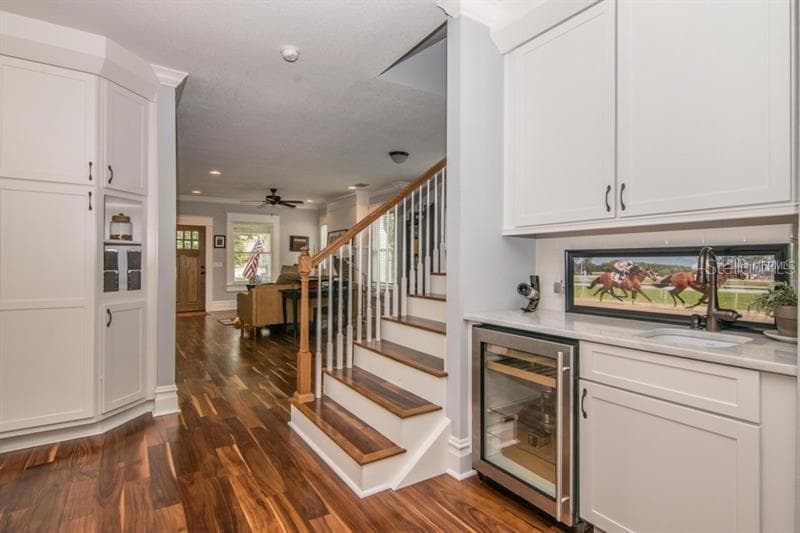 Single Family Residence at 905 S BRUCE ST, TAMPA, photo 6 of 25