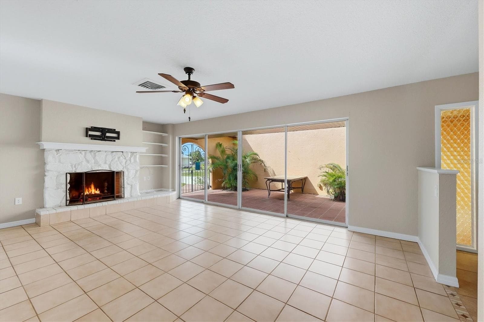 Single Family Residence at 1484 OVERBROOK RD, ENGLEWOOD, photo 13 of 44