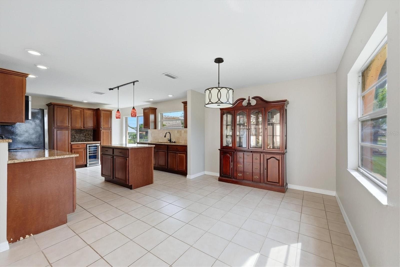 Single Family Residence at 1484 OVERBROOK RD, ENGLEWOOD, photo 18 of 44