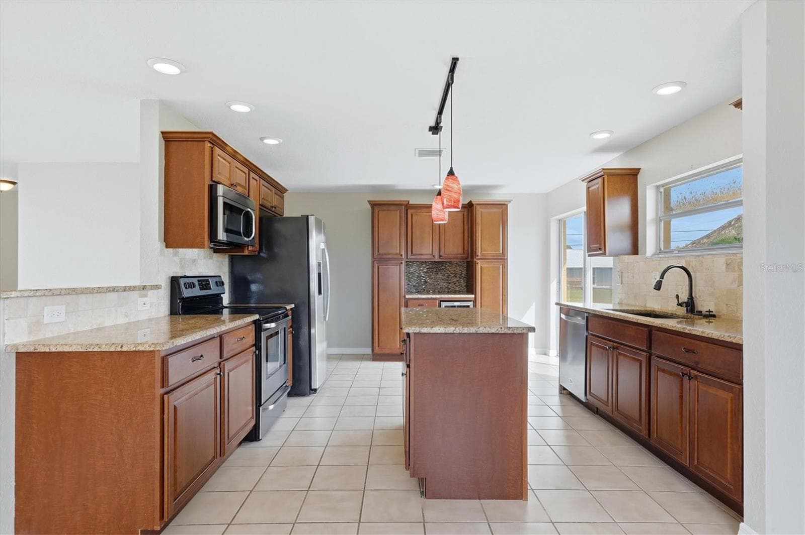 Single Family Residence at 1484 OVERBROOK RD, ENGLEWOOD, photo 19 of 44