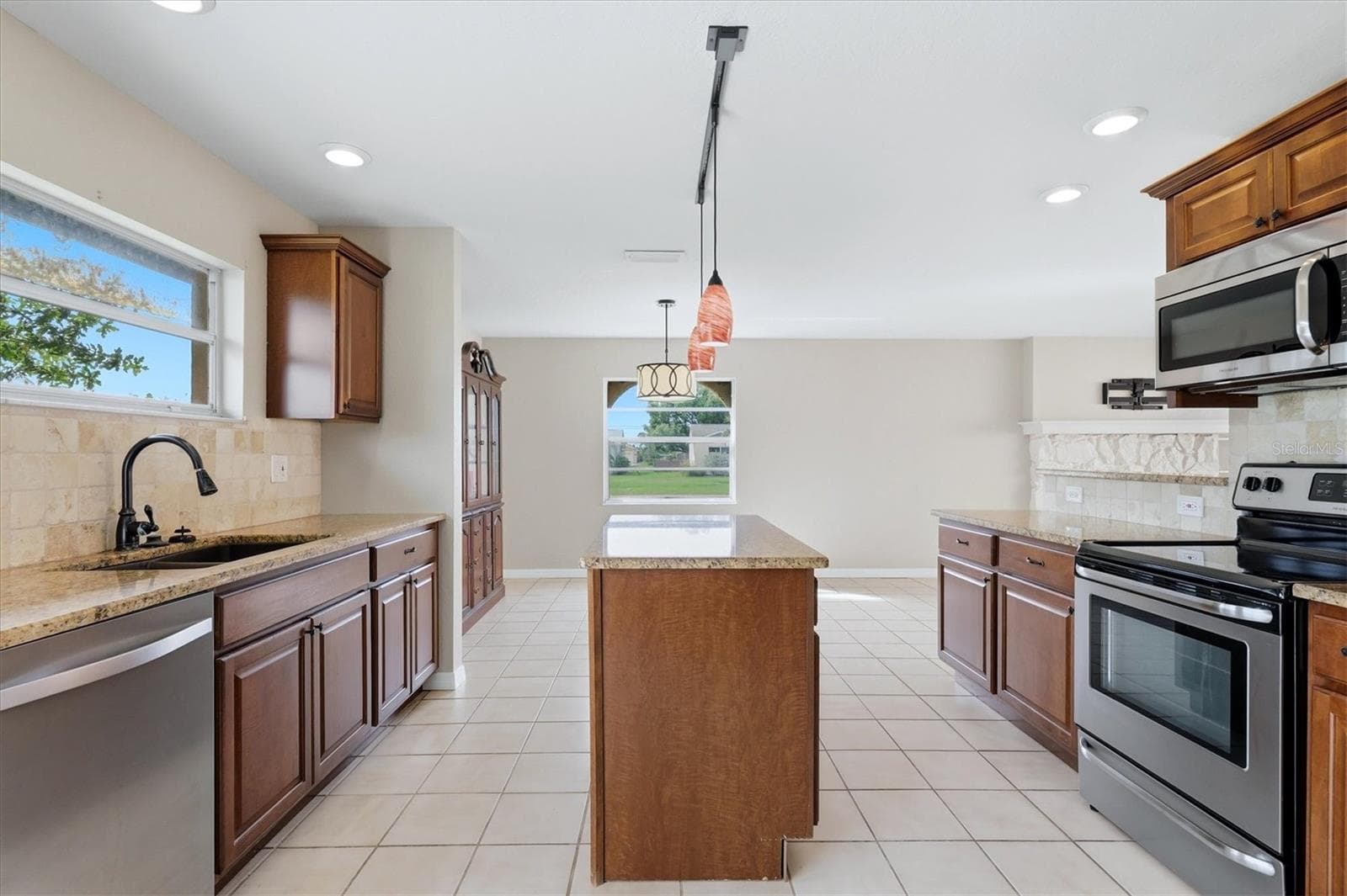 Single Family Residence at 1484 OVERBROOK RD, ENGLEWOOD, photo 21 of 44