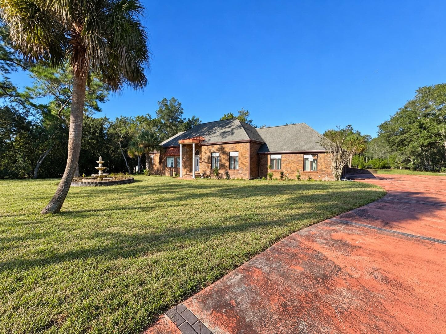 5385 SUWANNEE RD
