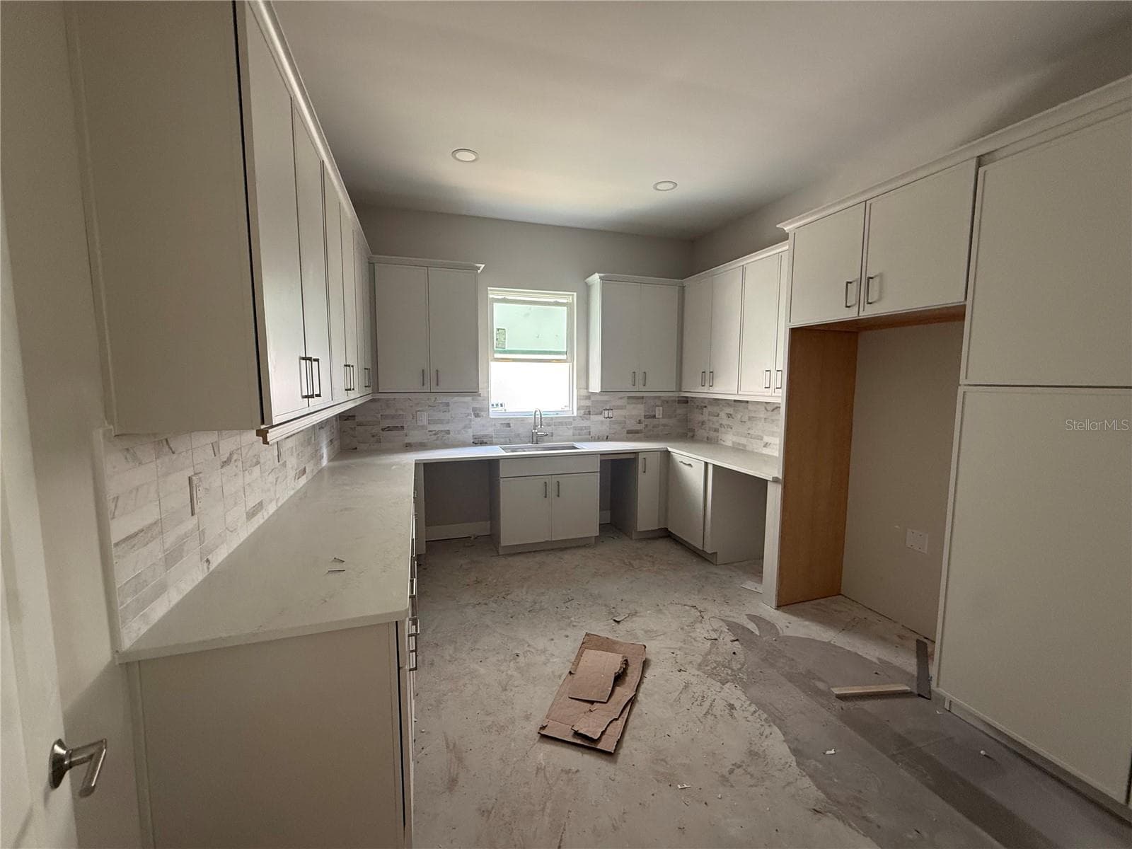 Single Family Residence at 4506 W MELROSE AVE, TAMPA, photo 3 of 3