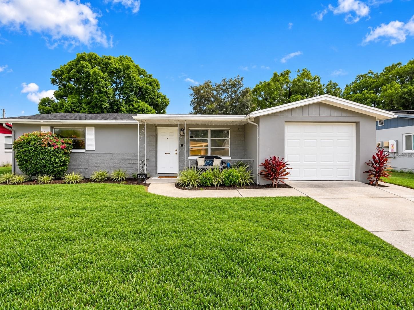Single Family Residence at 9850 RICHWOOD LN, PORT RICHEY, photo 2 of 25