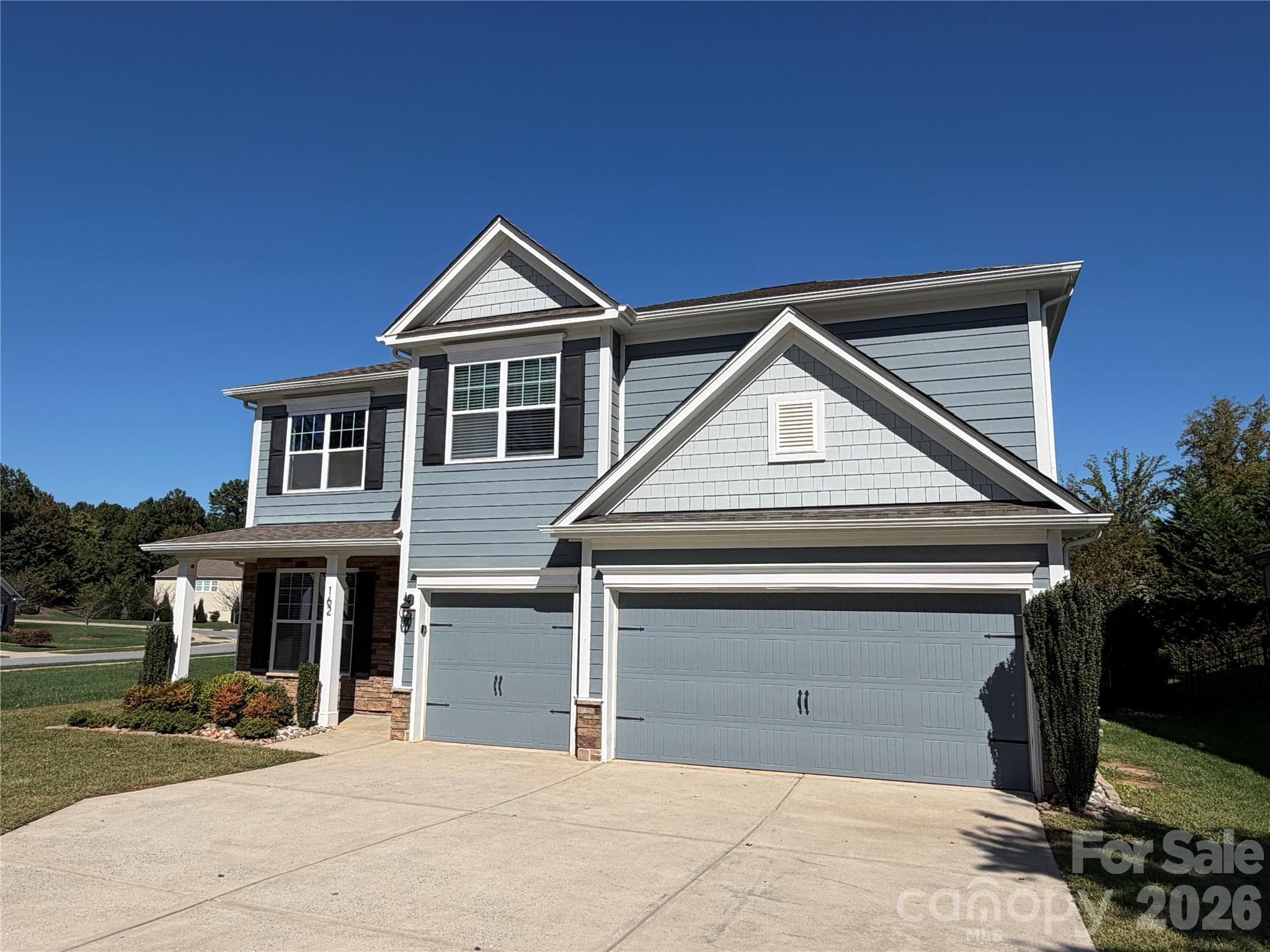 Single Family Residence at 162 Blueview Road, Mooresville, photo 3 of 44