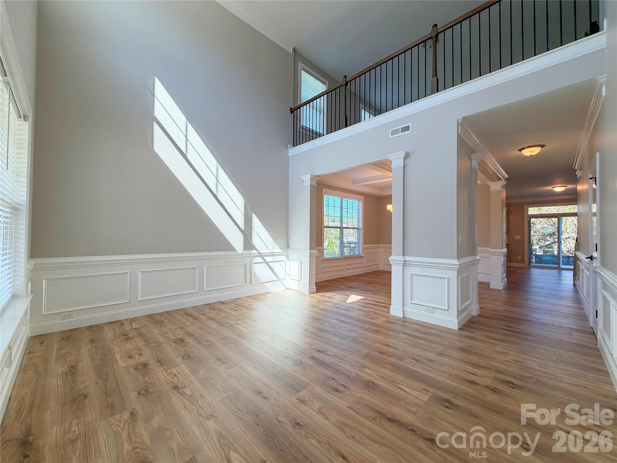 Single Family Residence at 162 Blueview Road, Mooresville, photo 4 of 44