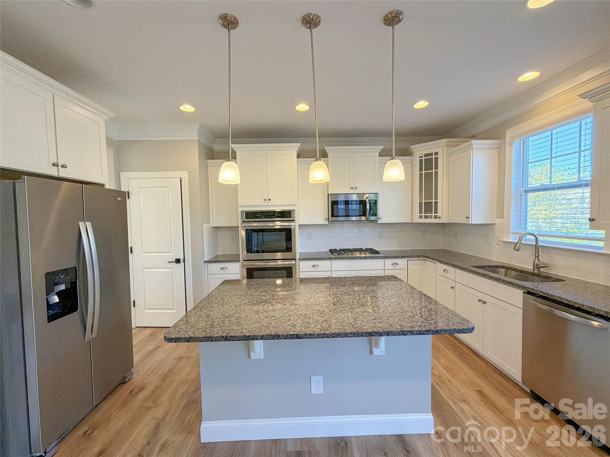 Single Family Residence at 162 Blueview Road, Mooresville, photo 10 of 44