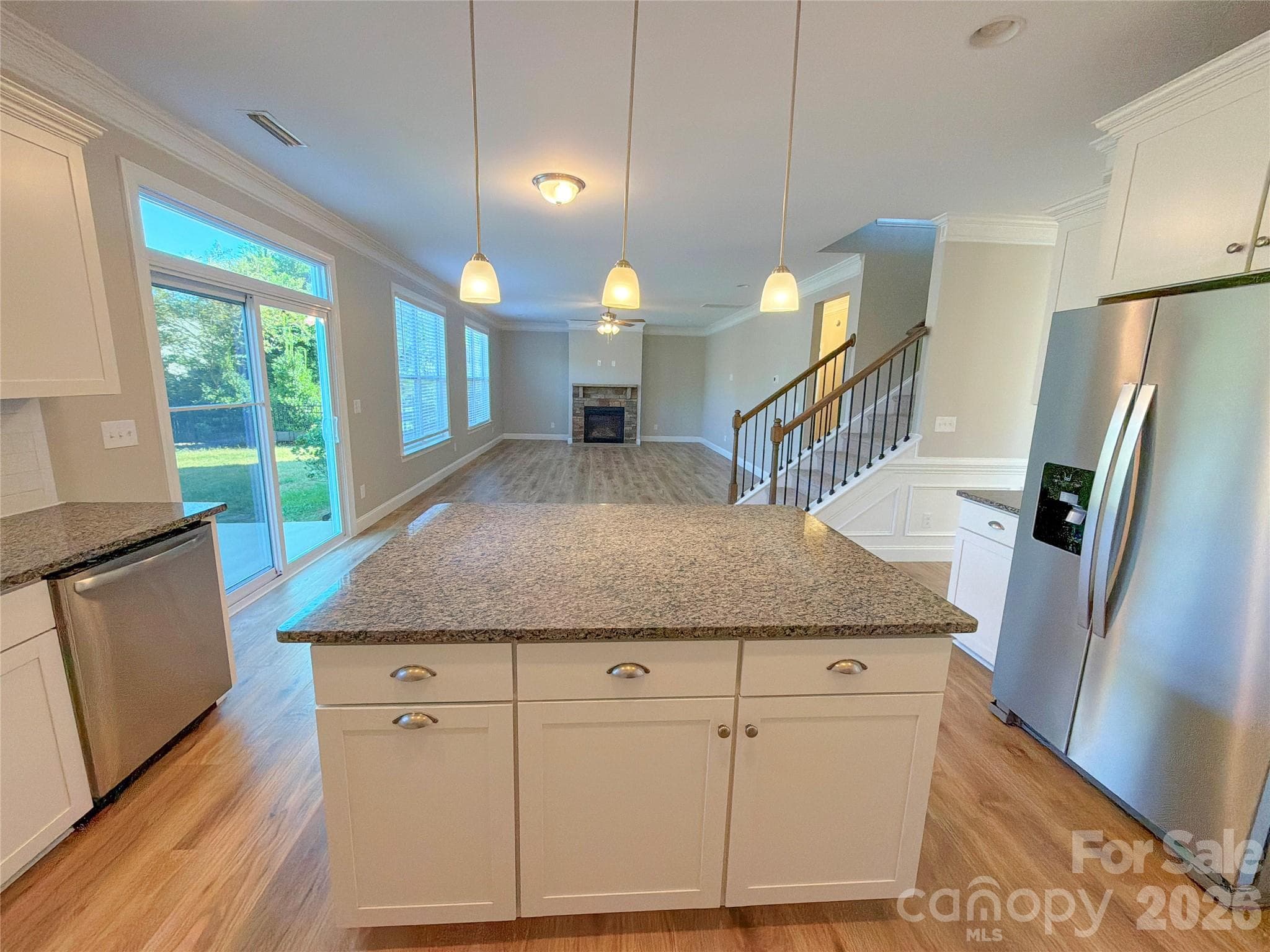 Single Family Residence at 162 Blueview Road, Mooresville, photo 12 of 44