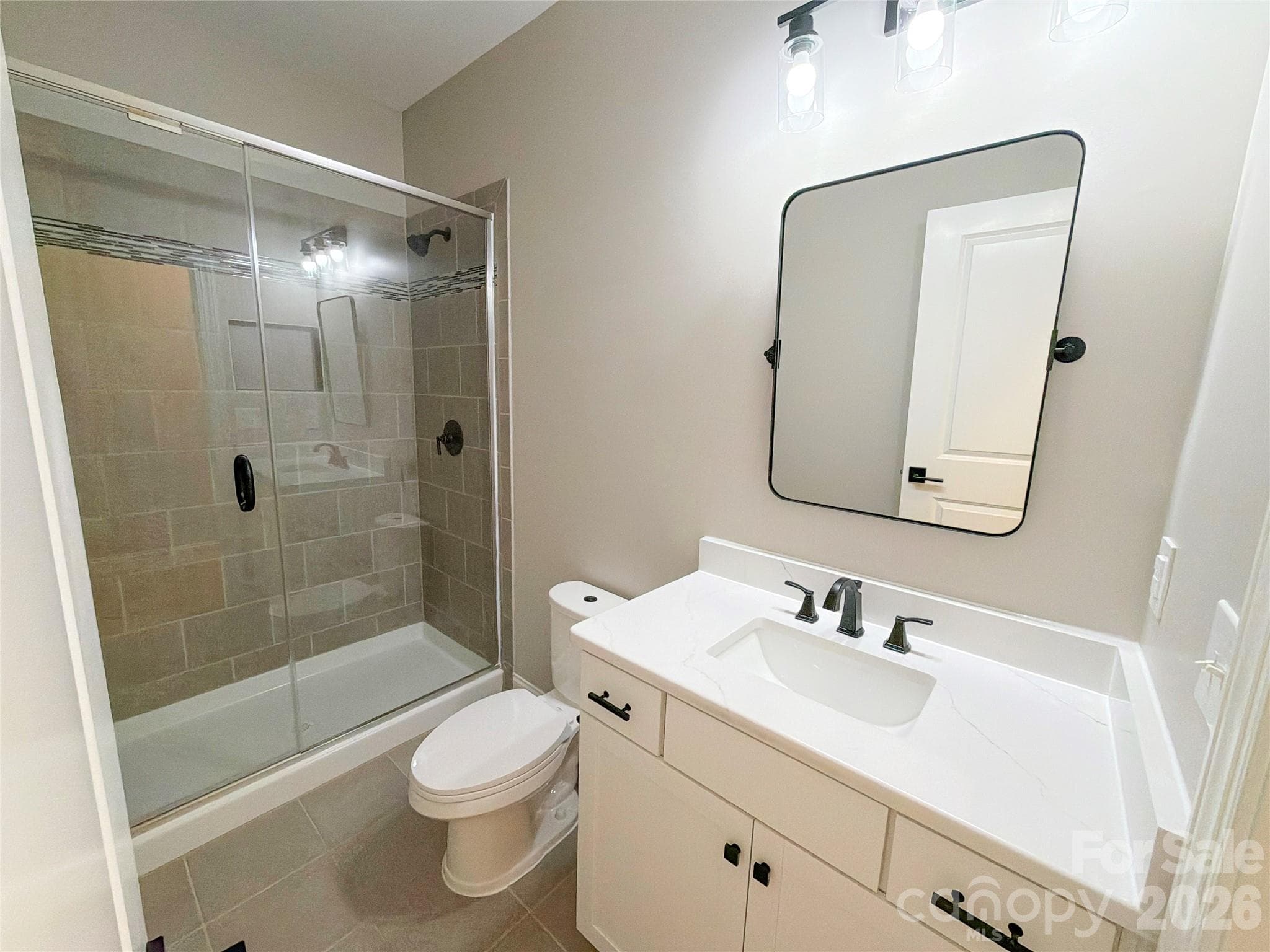 Single Family Residence at 162 Blueview Road, Mooresville, photo 17 of 44