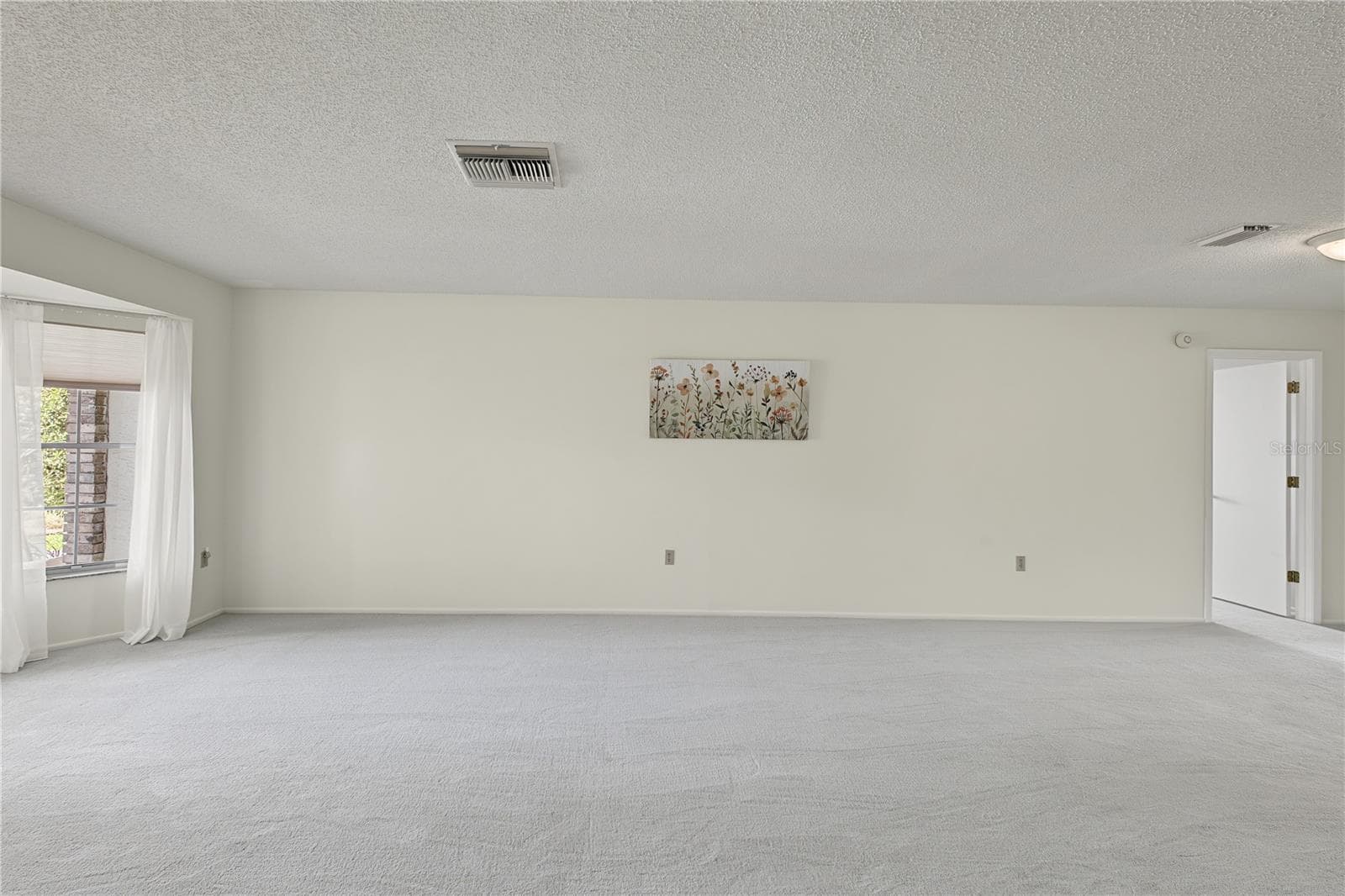Single Family Residence at 7103 CROWN OAKS DR, SPRING HILL, photo 10 of 75