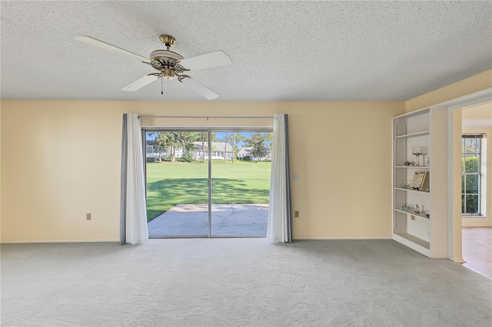 Single Family Residence at 7103 CROWN OAKS DR, SPRING HILL, photo 48 of 75