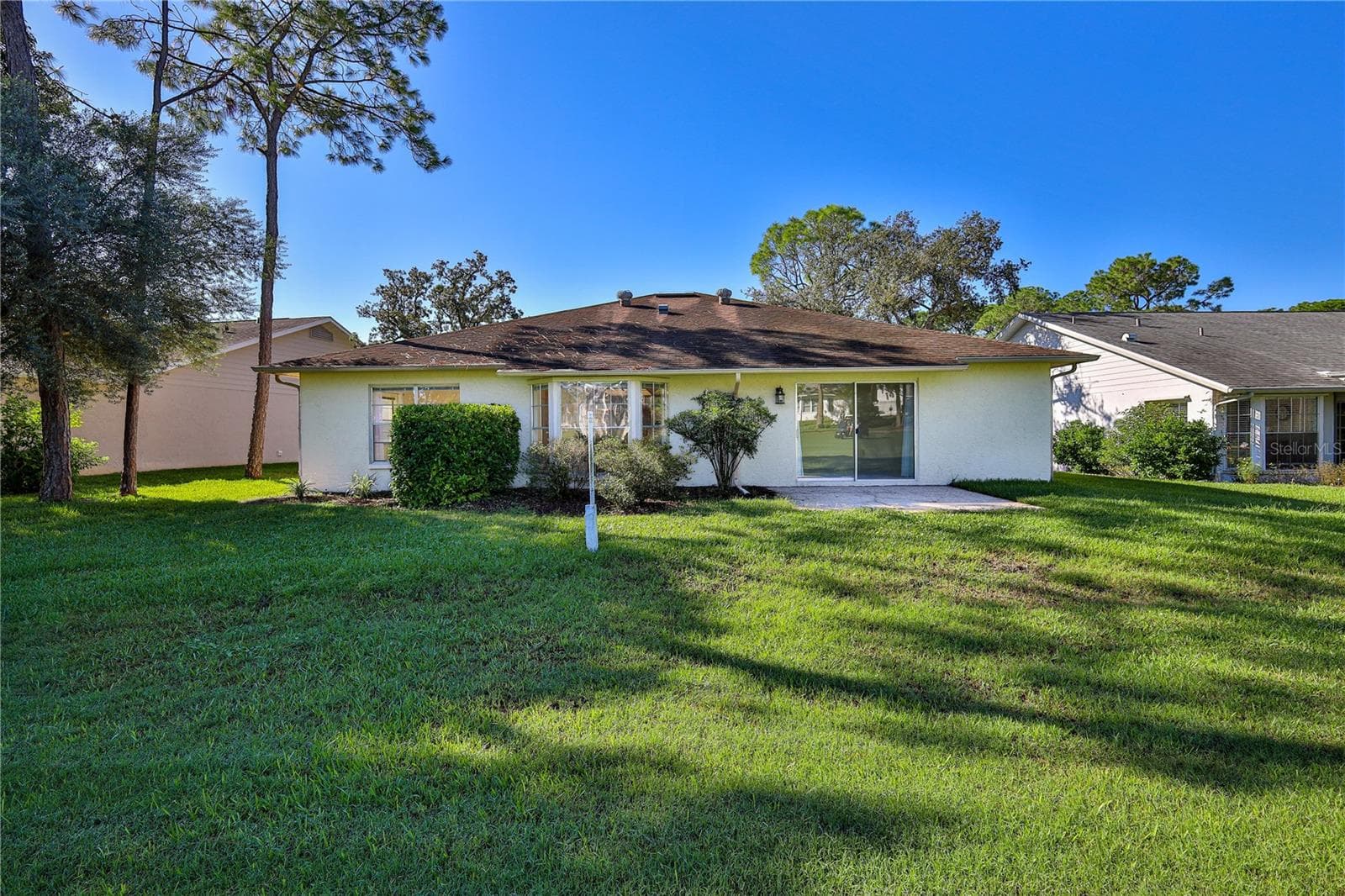 Single Family Residence at 7103 CROWN OAKS DR, SPRING HILL, photo 50 of 75