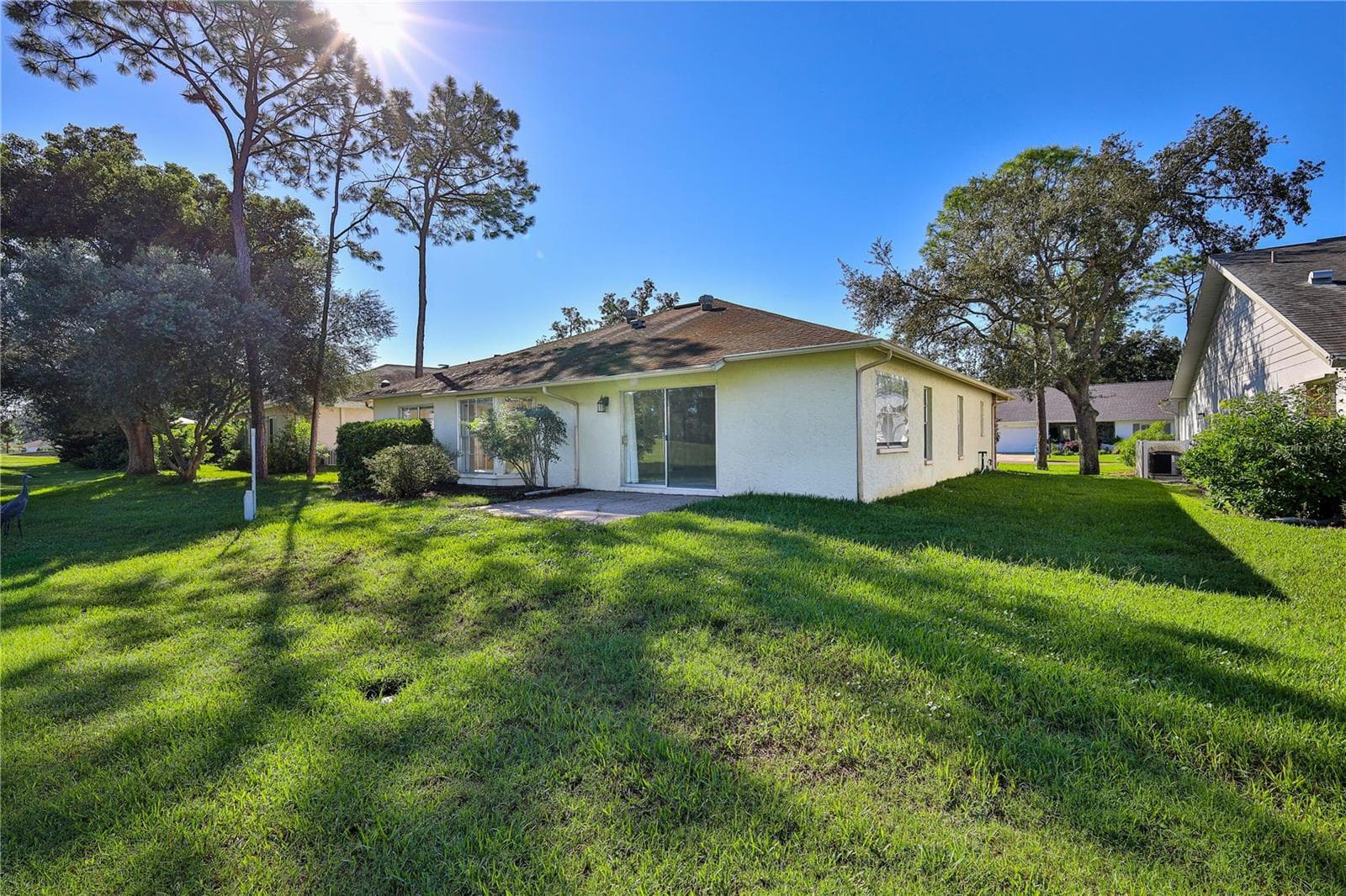 Single Family Residence at 7103 CROWN OAKS DR, SPRING HILL, photo 52 of 75
