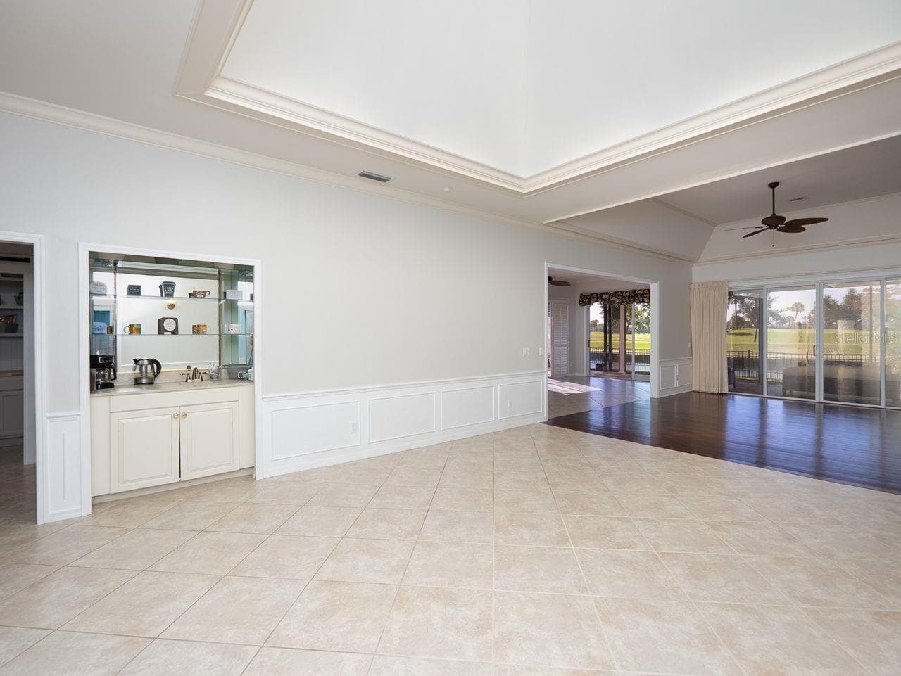 Dining room with wet bar - 71 CAYMAN ISLES BLVD, ENGLEWOOD