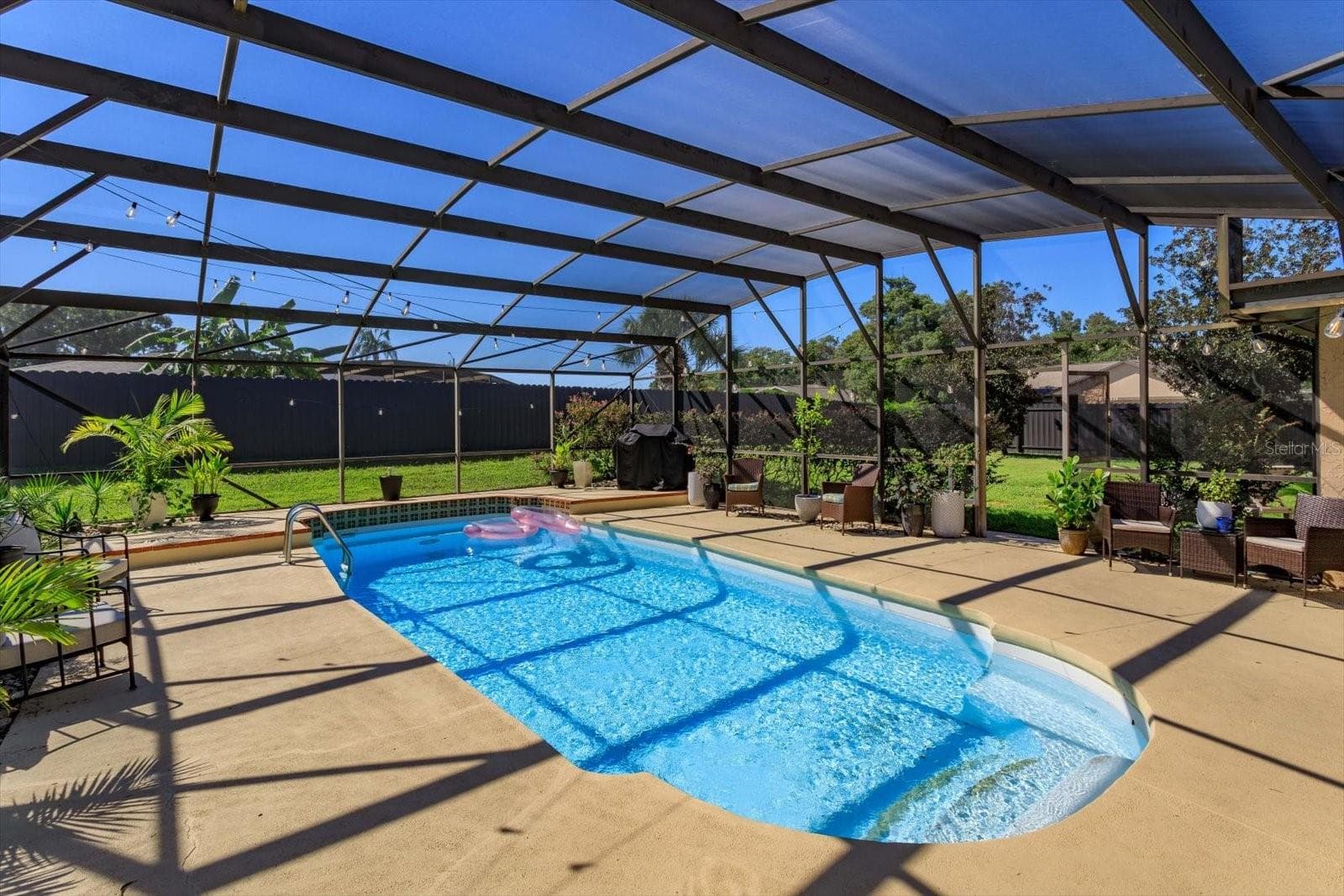 Beautiful pool with new screen enclosure and new pool pump - 1931 ASTER DR, WINTER PARK