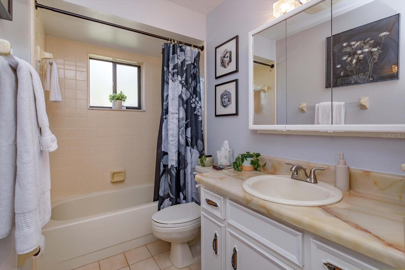 Guest bath - 1931 ASTER DR, WINTER PARK