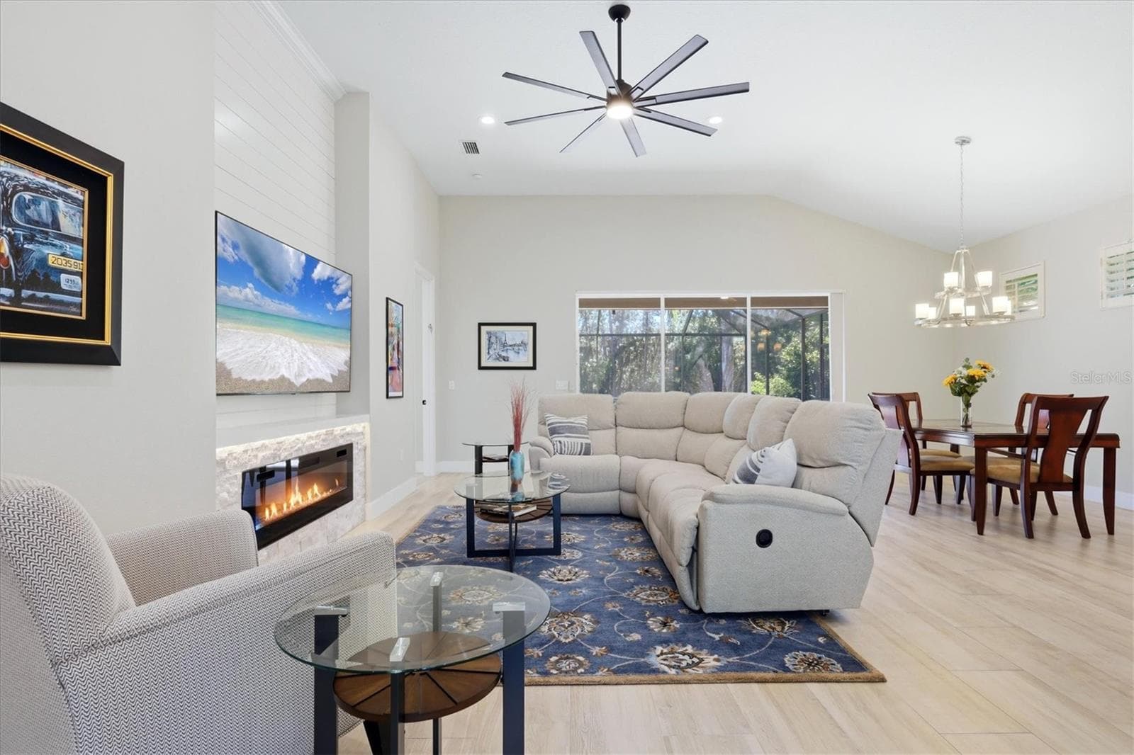 Single Family Residence at 6514 OAKLAND HILLS DR, LAKEWOOD RANCH, photo 6 of 55