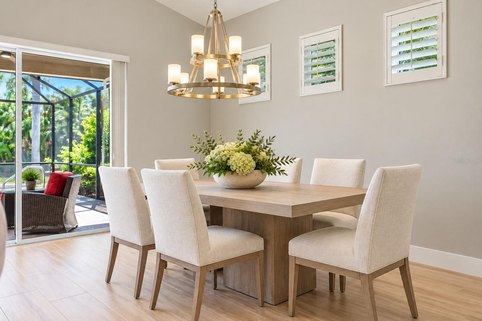 Staged Dining Room - 6514 OAKLAND HILLS DR, LAKEWOOD RANCH