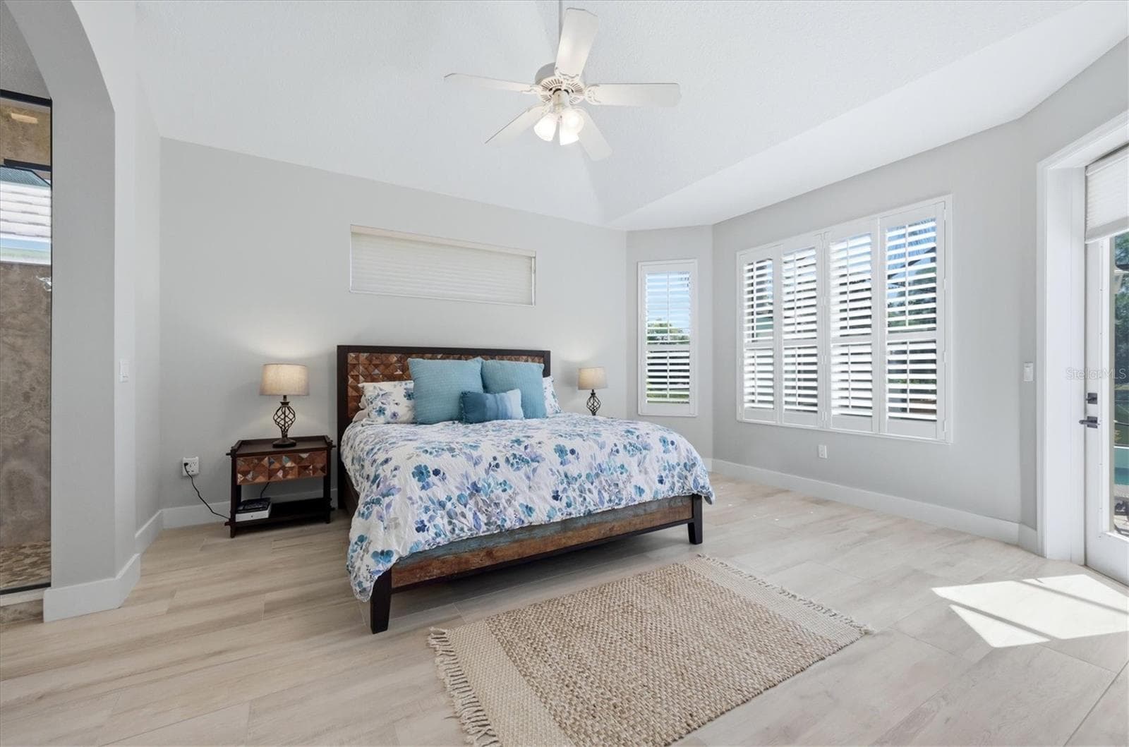 Single Family Residence at 6514 OAKLAND HILLS DR, LAKEWOOD RANCH, photo 14 of 55