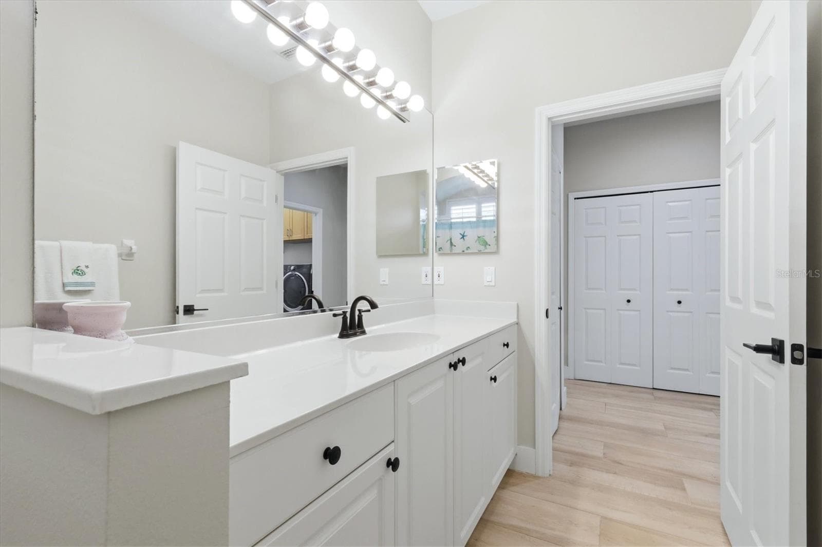 Single Family Residence at 6514 OAKLAND HILLS DR, LAKEWOOD RANCH, photo 24 of 55