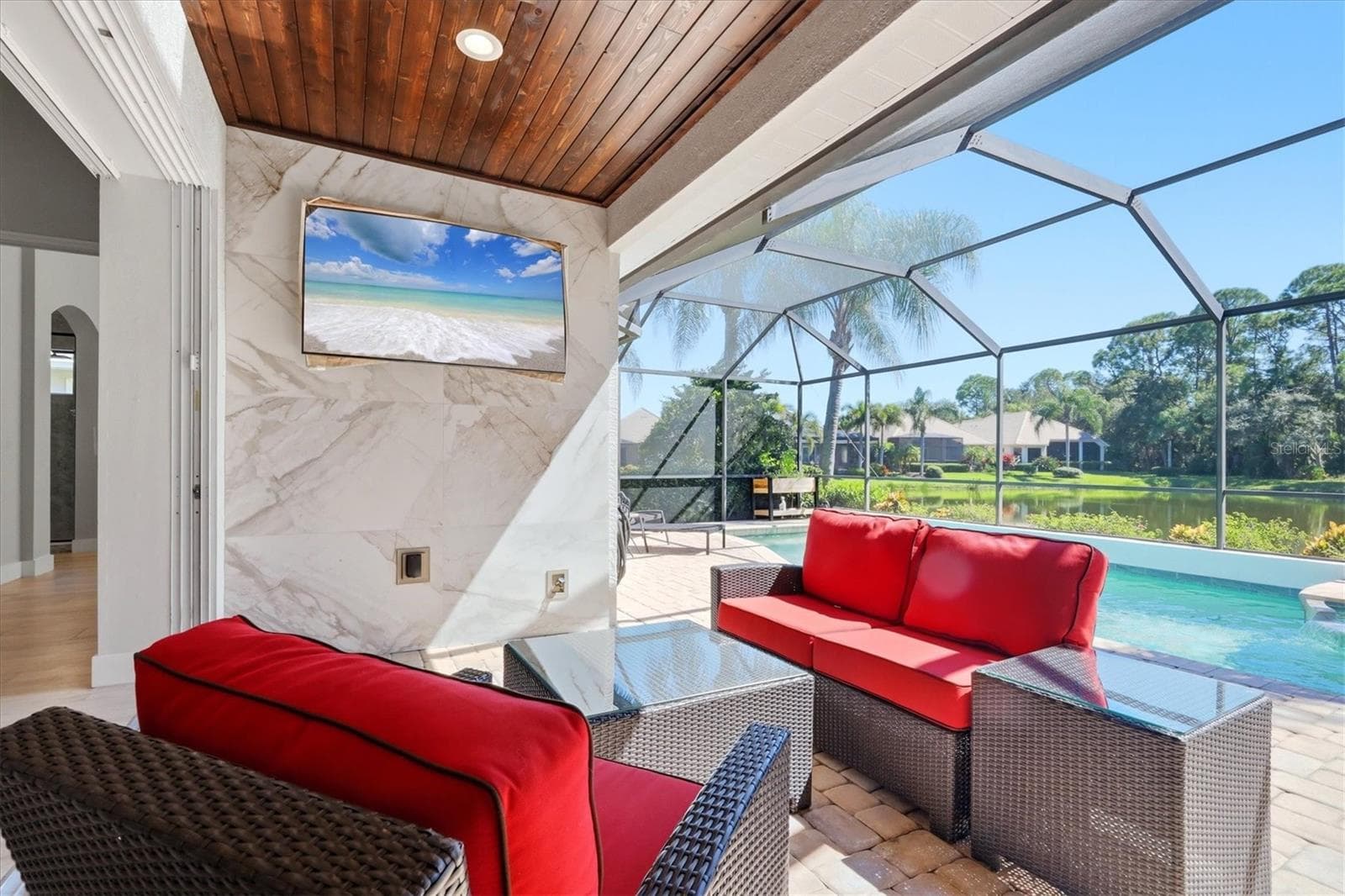Single Family Residence at 6514 OAKLAND HILLS DR, LAKEWOOD RANCH, photo 28 of 55