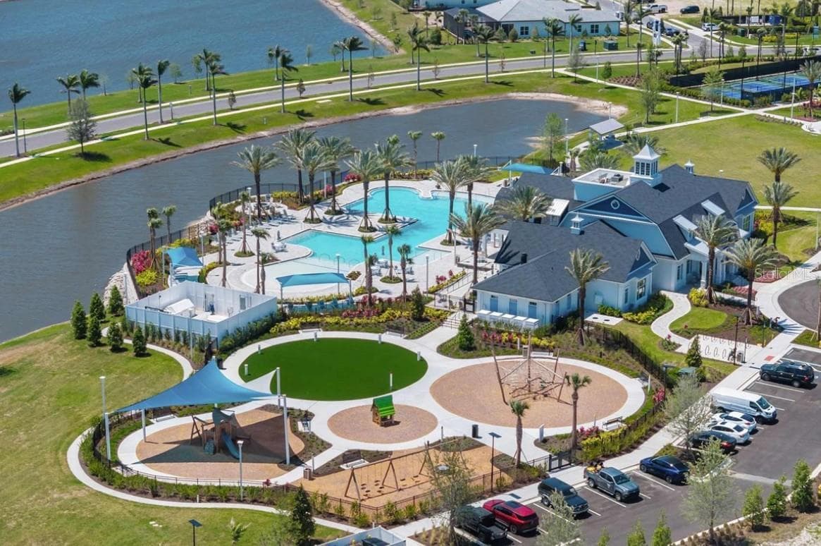 Community Amenities - 18050 FOXTAIL LOOP, VENICE