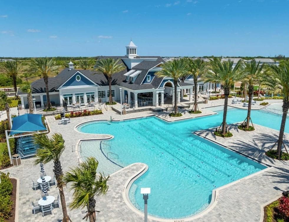 Community Amenities - 18050 FOXTAIL LOOP, VENICE