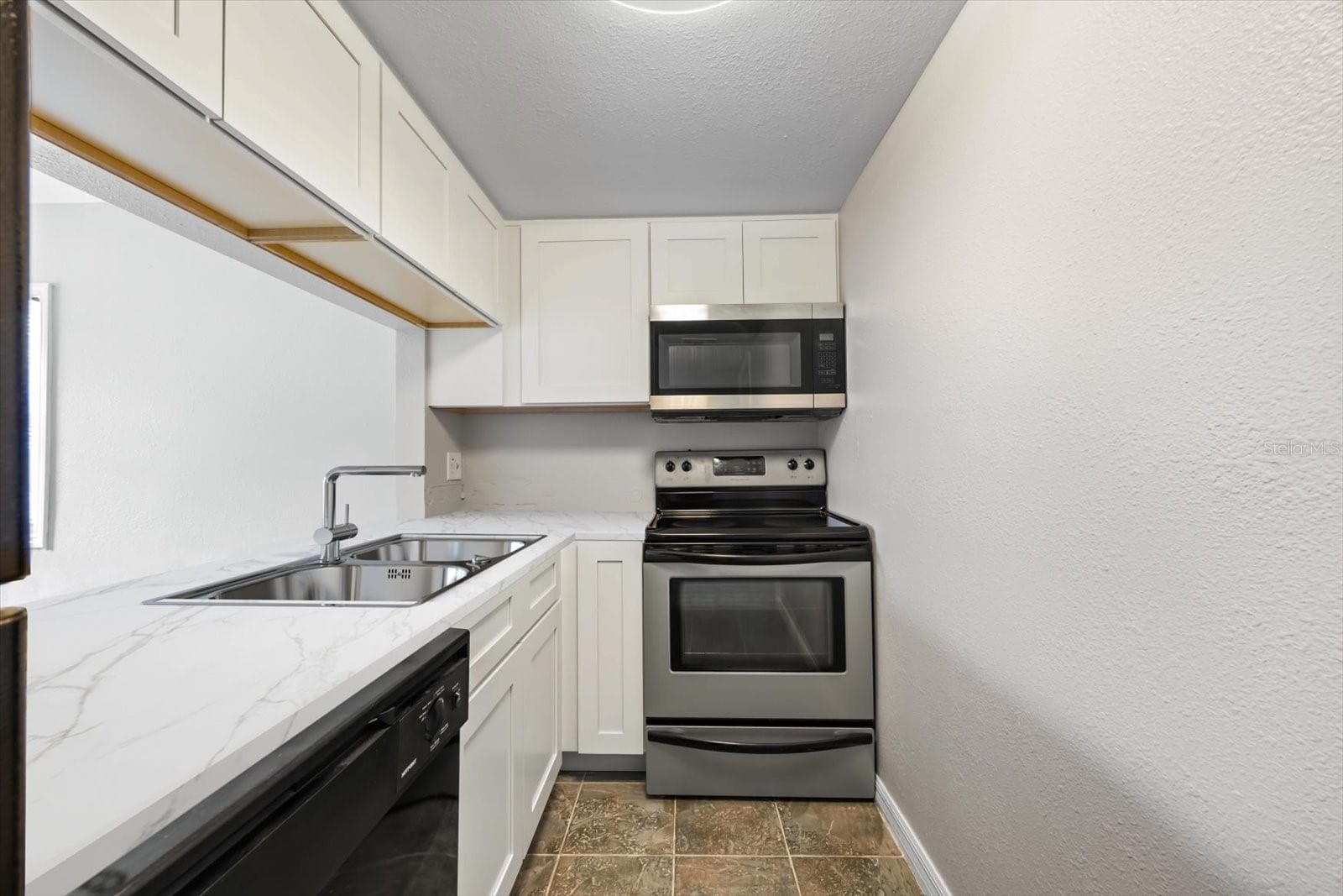 Condominium at 7169 E BANK DR #7169, TAMPA, photo 8 of 22