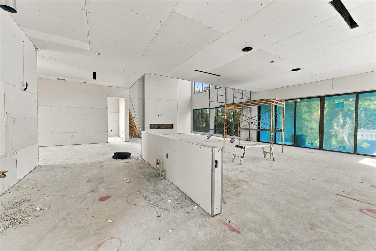 Open kitchen & living area - 4523 W ROSEMERE RD, TAMPA