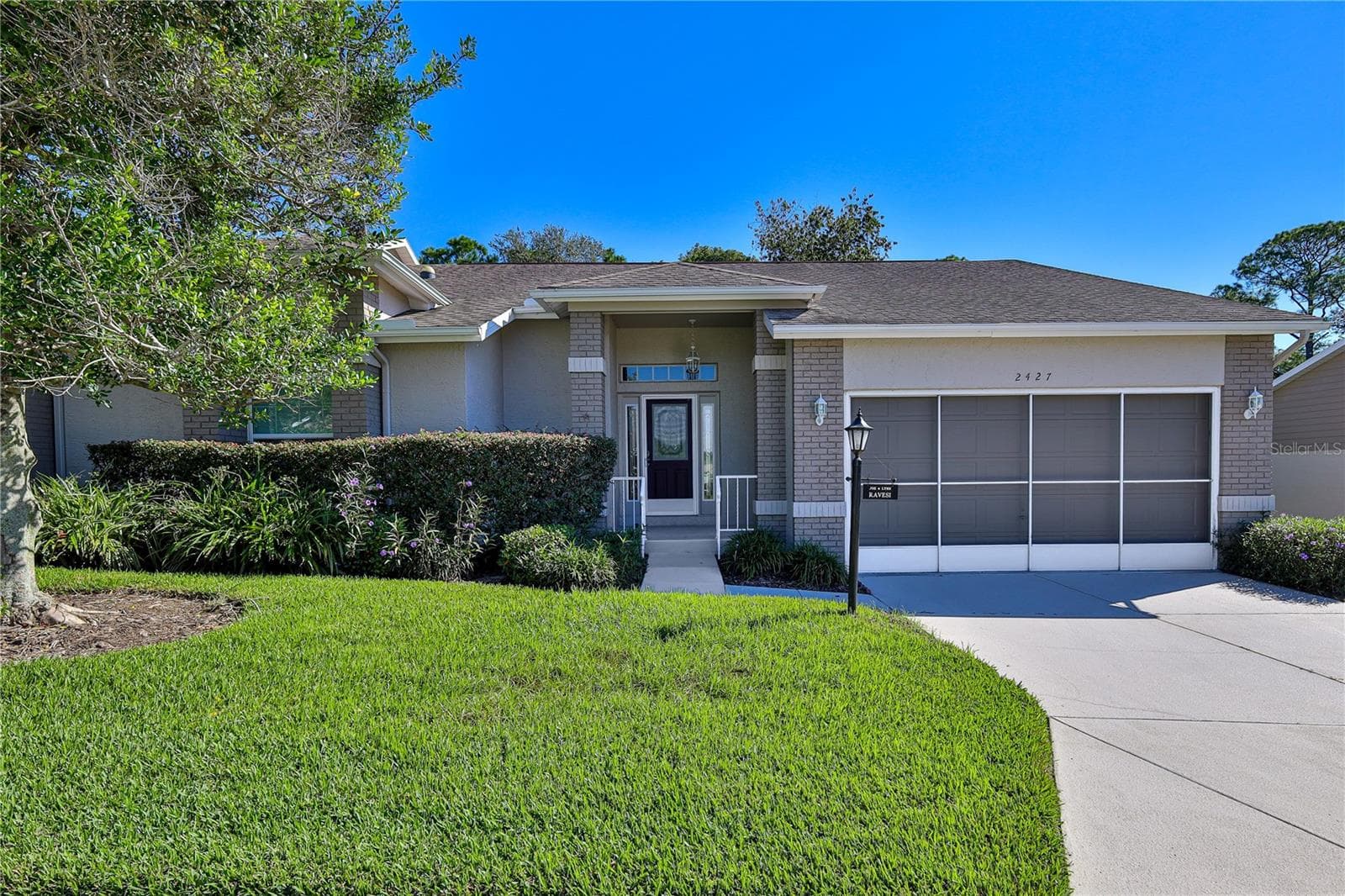 2427 HIDDEN TRAIL DR