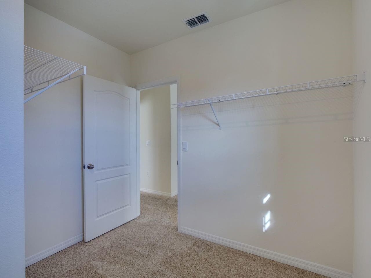 Single Family Residence at 2501 RIBBON FALL AVE, DAVENPORT, photo 24 of 36