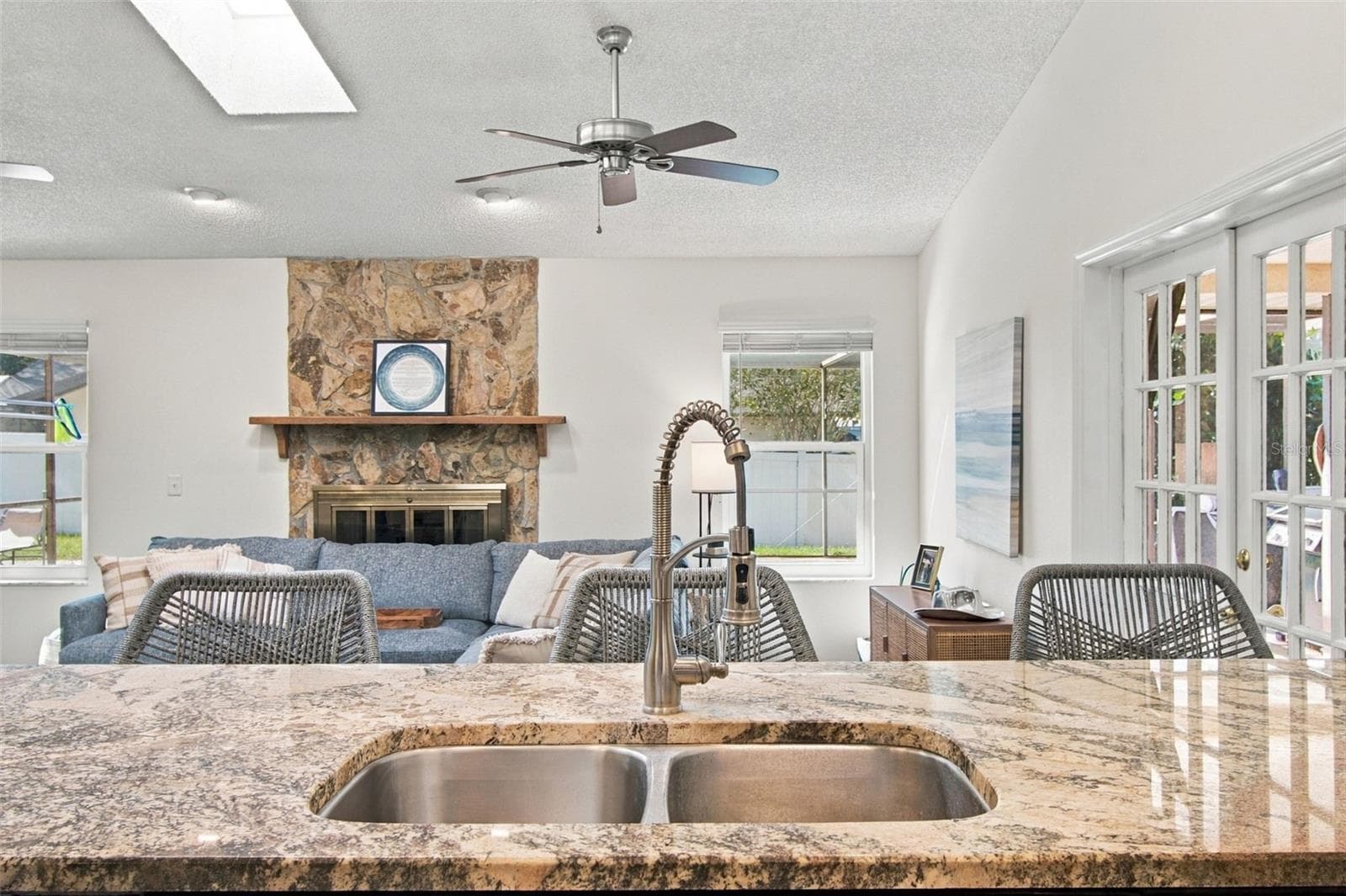 Single Family Residence at 874 PINEWOOD TER W, PALM HARBOR, photo 4 of 75
