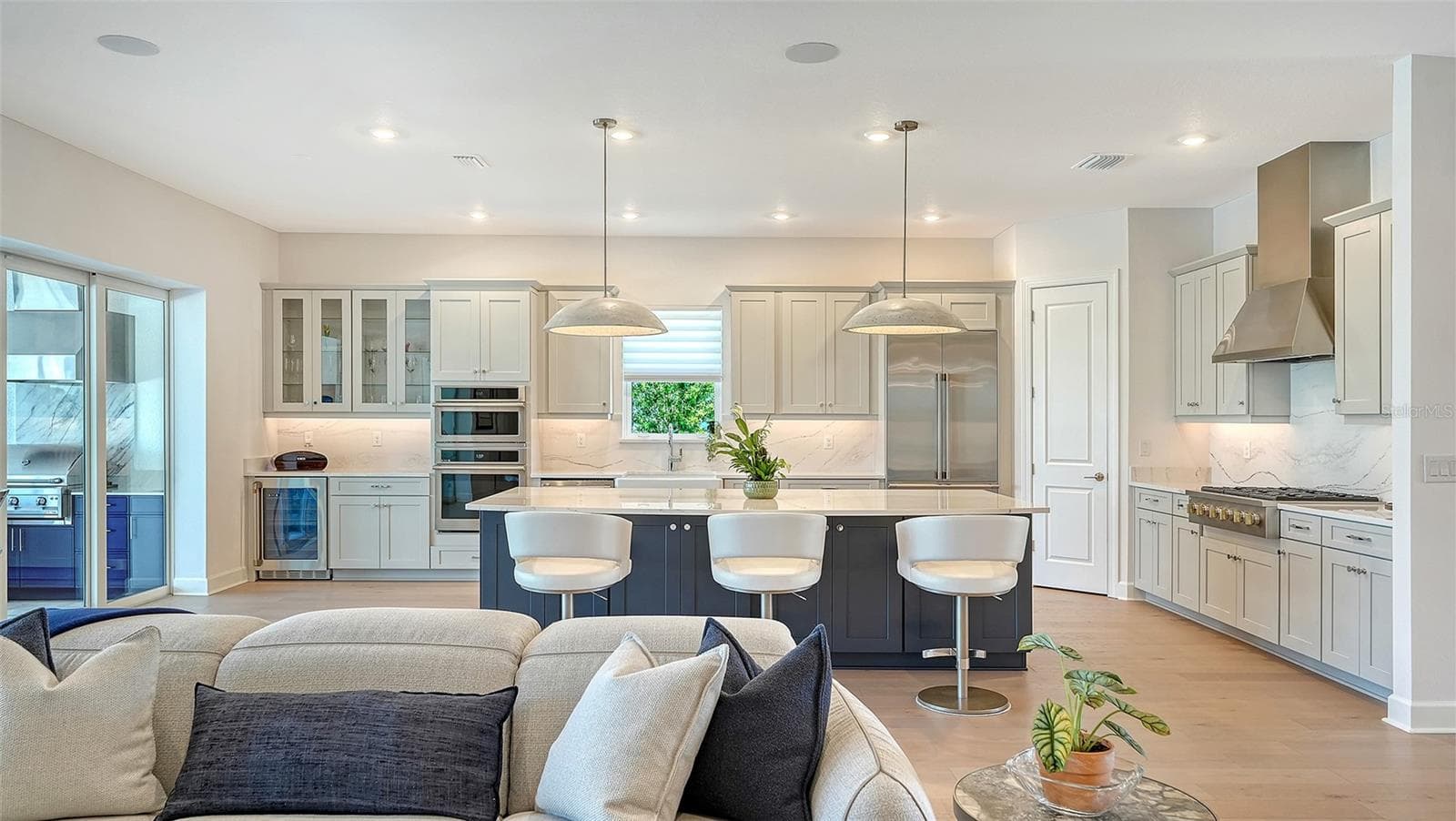 Single Family Residence at 15159 CONTENTA LOOP, LAKEWOOD RANCH, photo 31 of 108