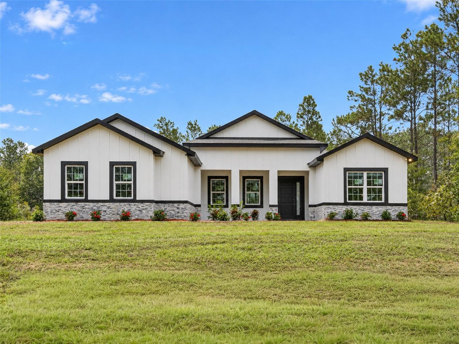 Single Family Residence at 12577 SW 64TH LN, OCALA, photo 2 of 62