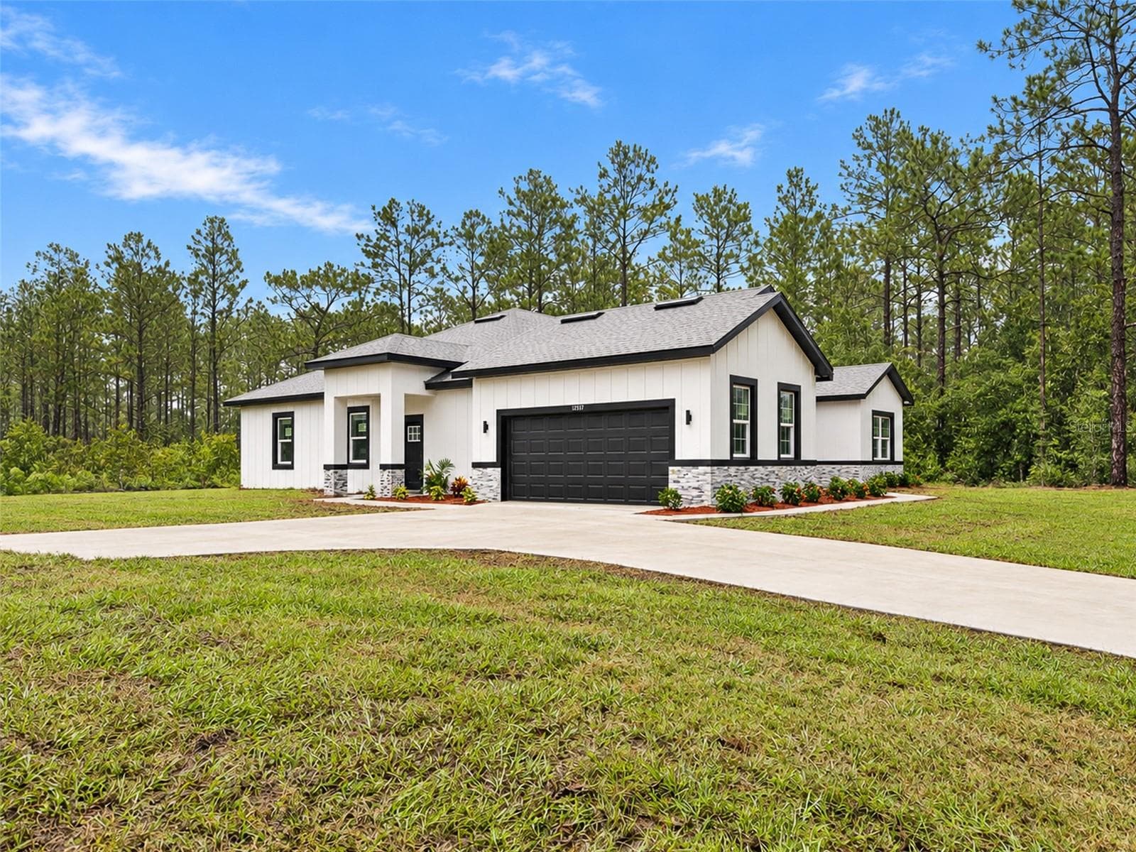 Single Family Residence at 12577 SW 64TH LN, OCALA, photo 3 of 62