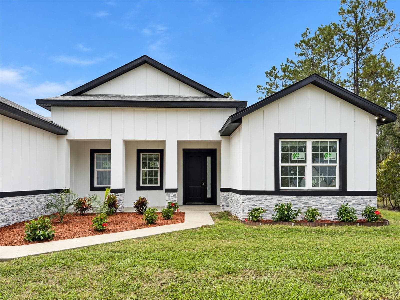 Single Family Residence at 12577 SW 64TH LN, OCALA, photo 4 of 62