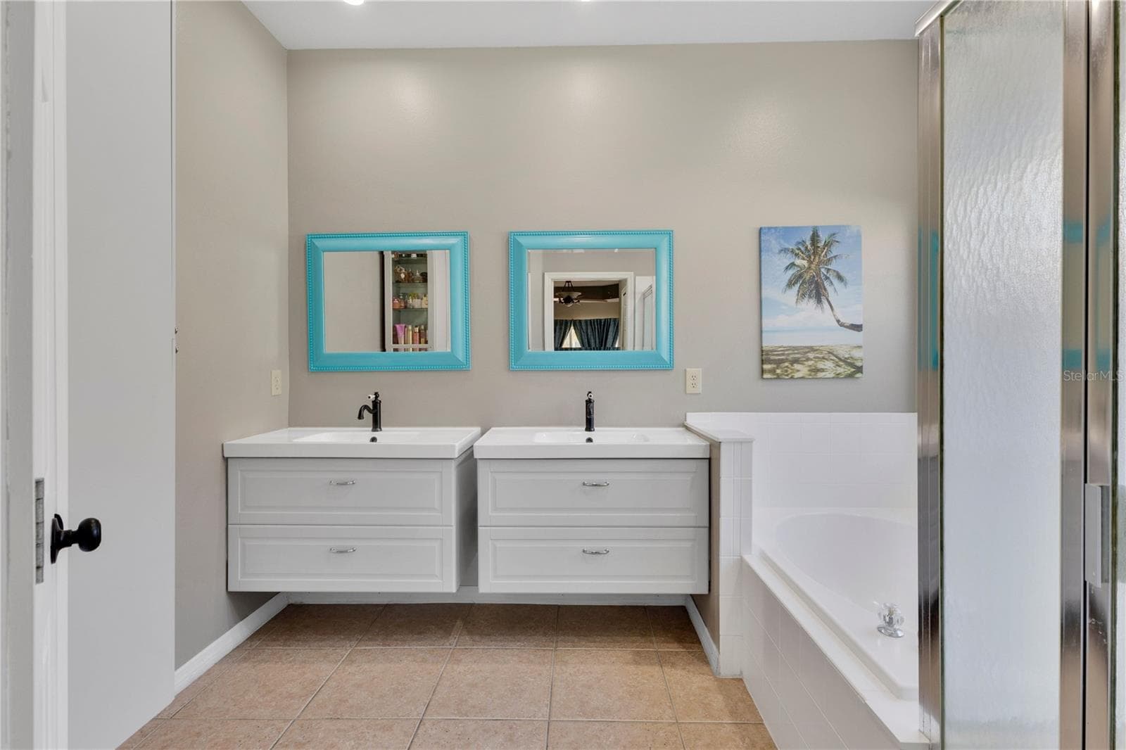 Single Family Residence at 192 WESTMORELAND CIR, KISSIMMEE, photo 9 of 27