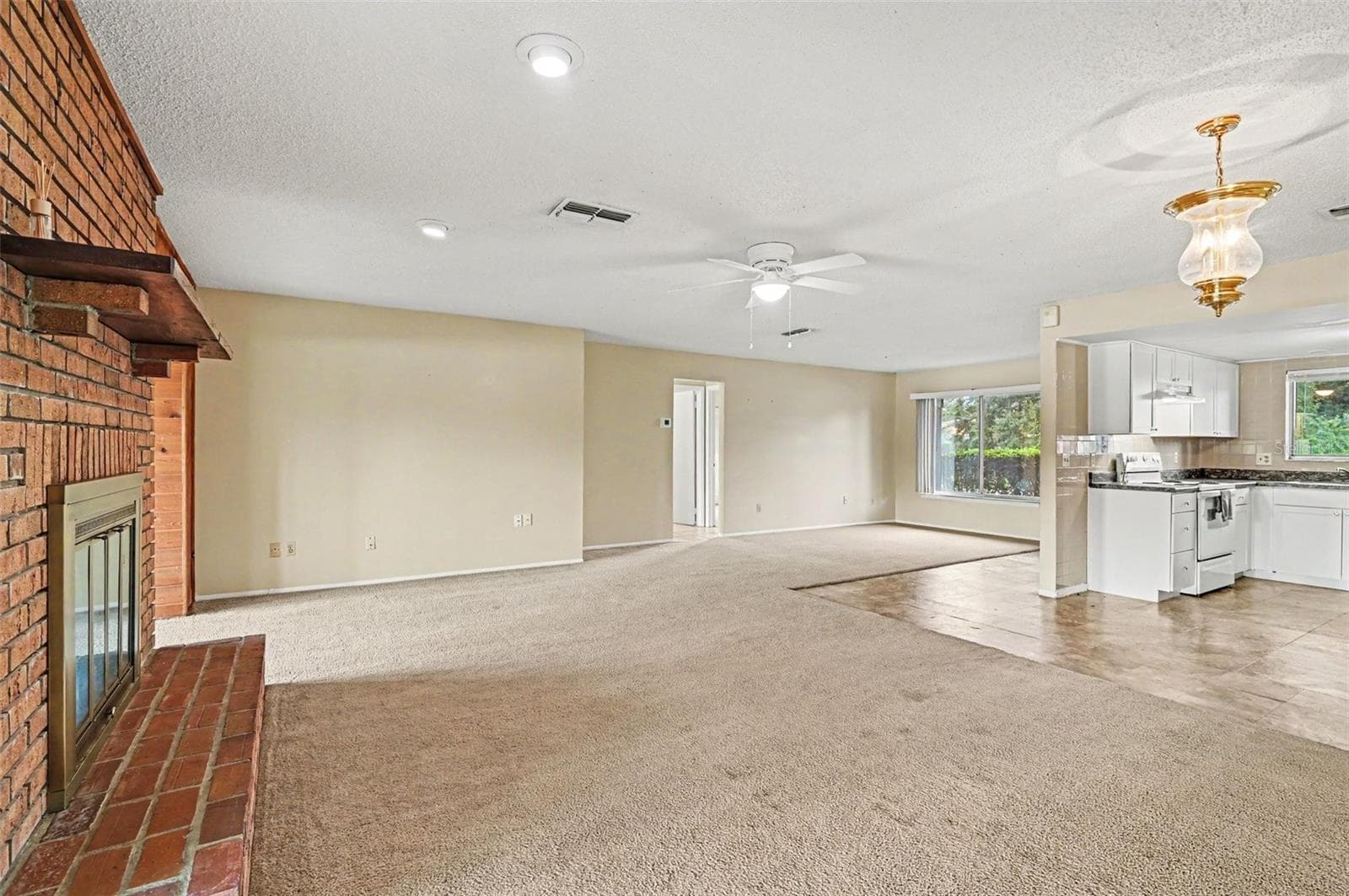 Single Family Residence at 10443 LARISSA ST, ORLANDO, photo 17 of 41