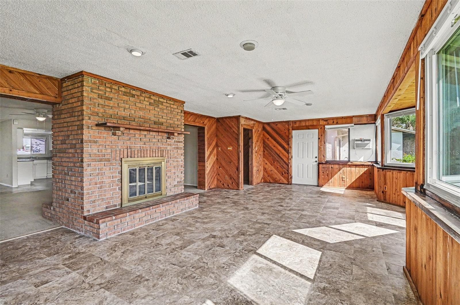 Single Family Residence at 10443 LARISSA ST, ORLANDO, photo 21 of 41