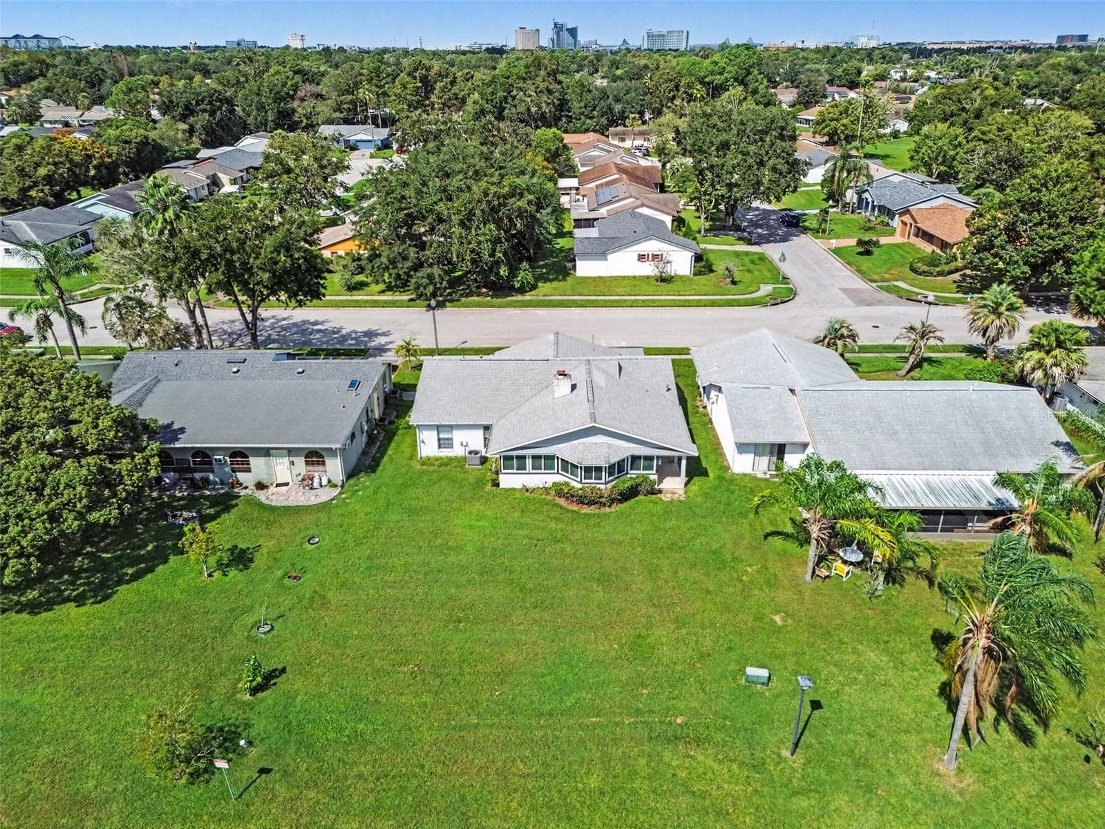 Single Family Residence at 10443 LARISSA ST, ORLANDO, photo 32 of 41