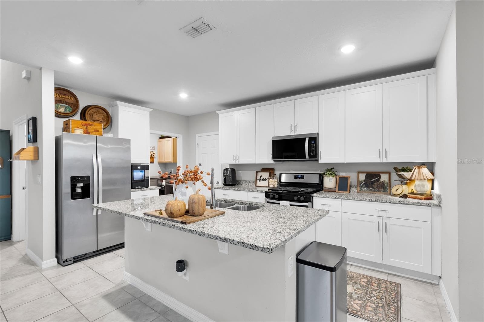 Single Family Residence at 29789 ANAHID DR, LEESBURG, photo 11 of 42