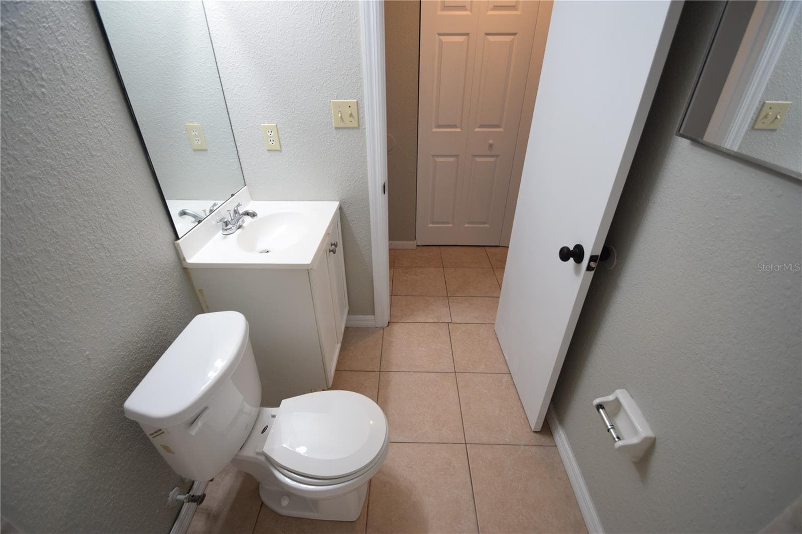 Duplex at 822 & 830 SHIRLEY ANN TRL, LAKELAND, photo 18 of 27