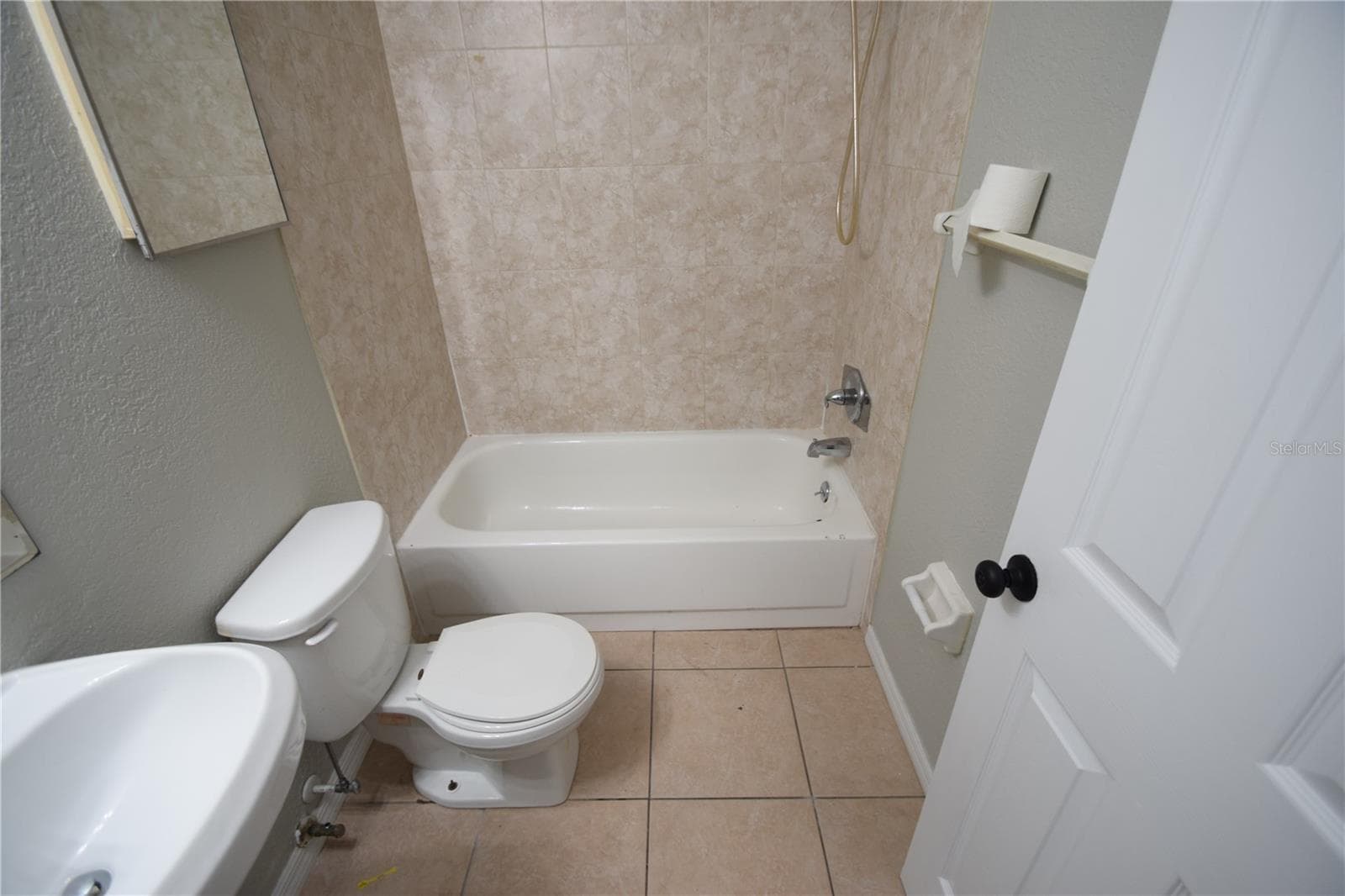 Duplex at 822 & 830 SHIRLEY ANN TRL, LAKELAND, photo 22 of 27
